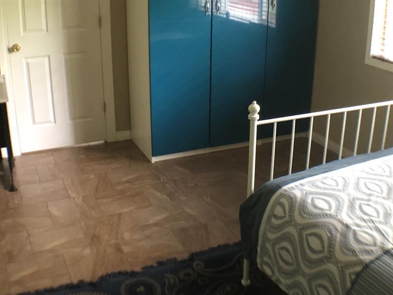 Brother Li Homestay YYC Exterior photo
