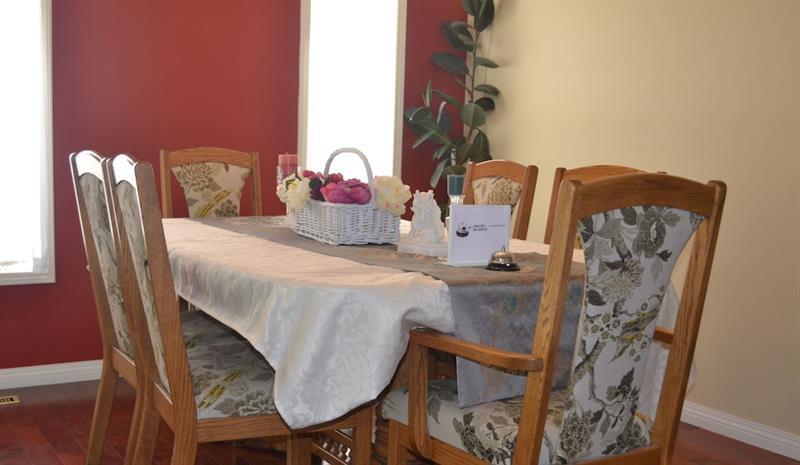 Brother Li Homestay YYC Exterior photo