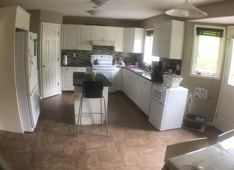 Brother Li Homestay YYC Exterior photo