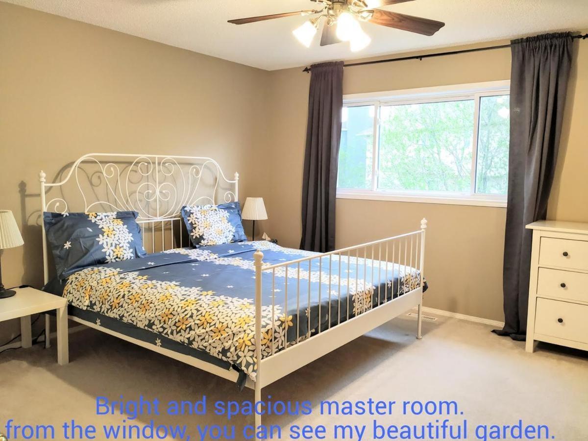 Brother Li Homestay YYC Exterior photo